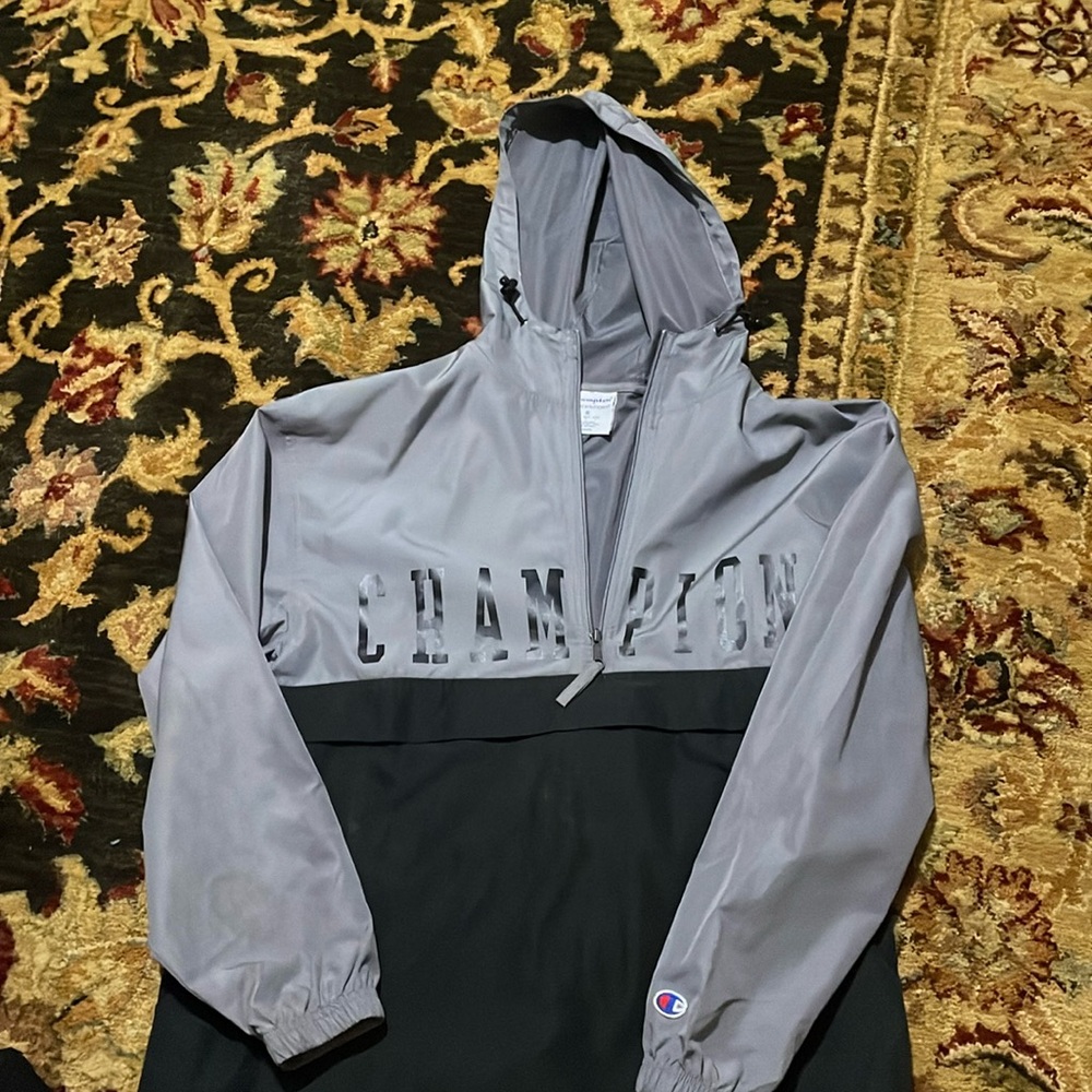 Champion wind breaker